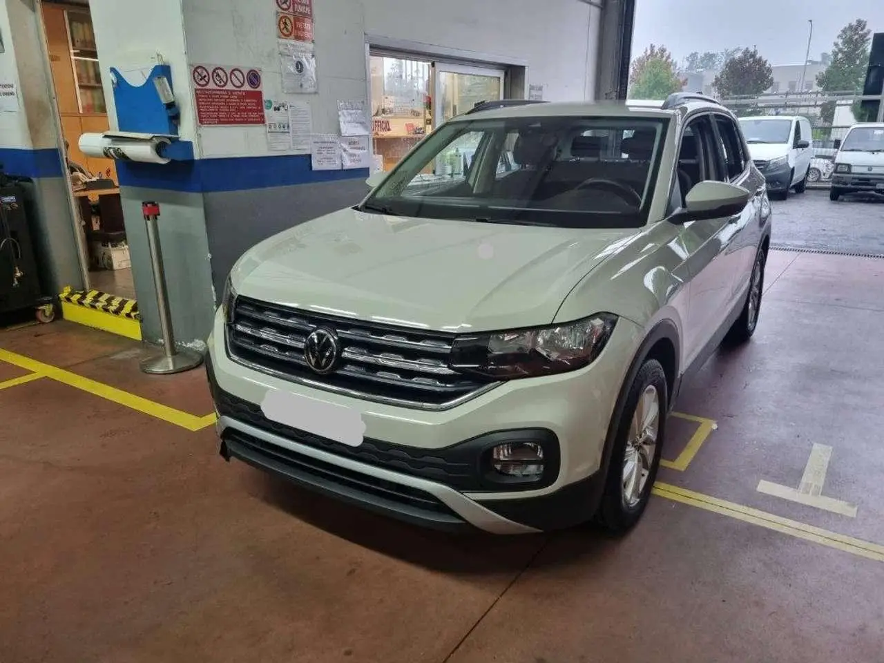 Photo 1 : Volkswagen T-cross 2023 Essence