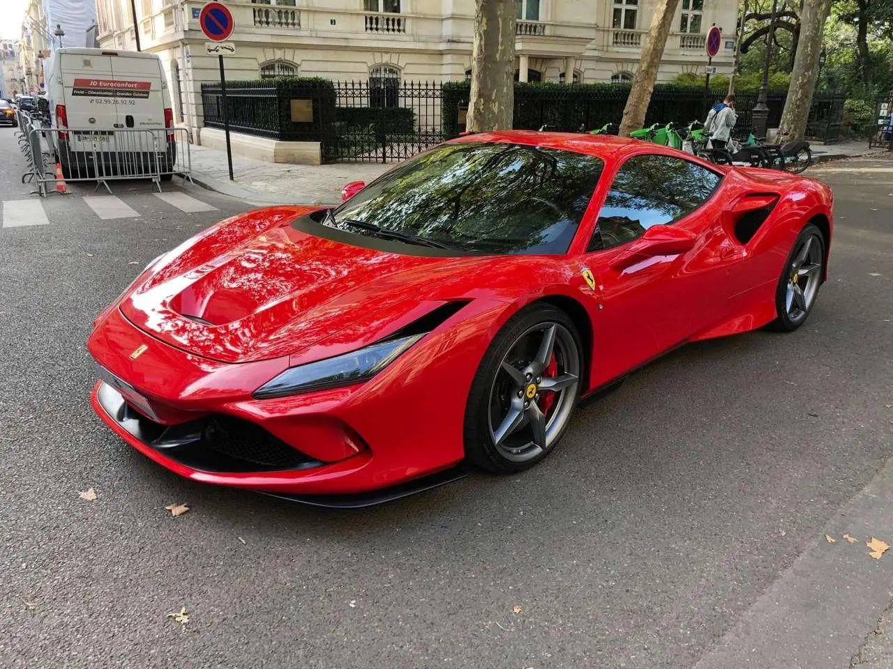 Photo 1 : Ferrari F8 2019 Petrol