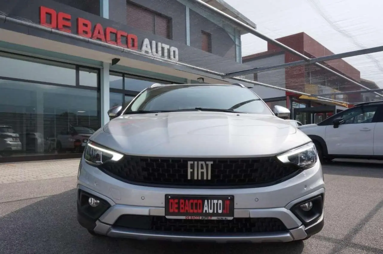 Photo 1 : Fiat Tipo 2021 Petrol