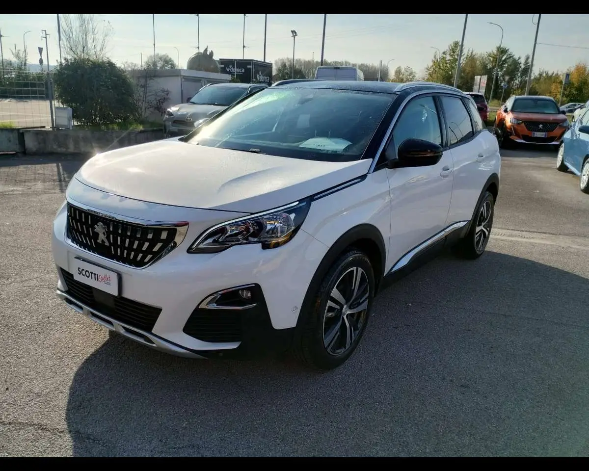 Photo 1 : Peugeot 3008 2018 Diesel