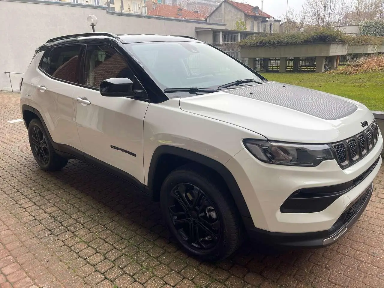 Photo 1 : Jeep Compass 2023 Hybrid