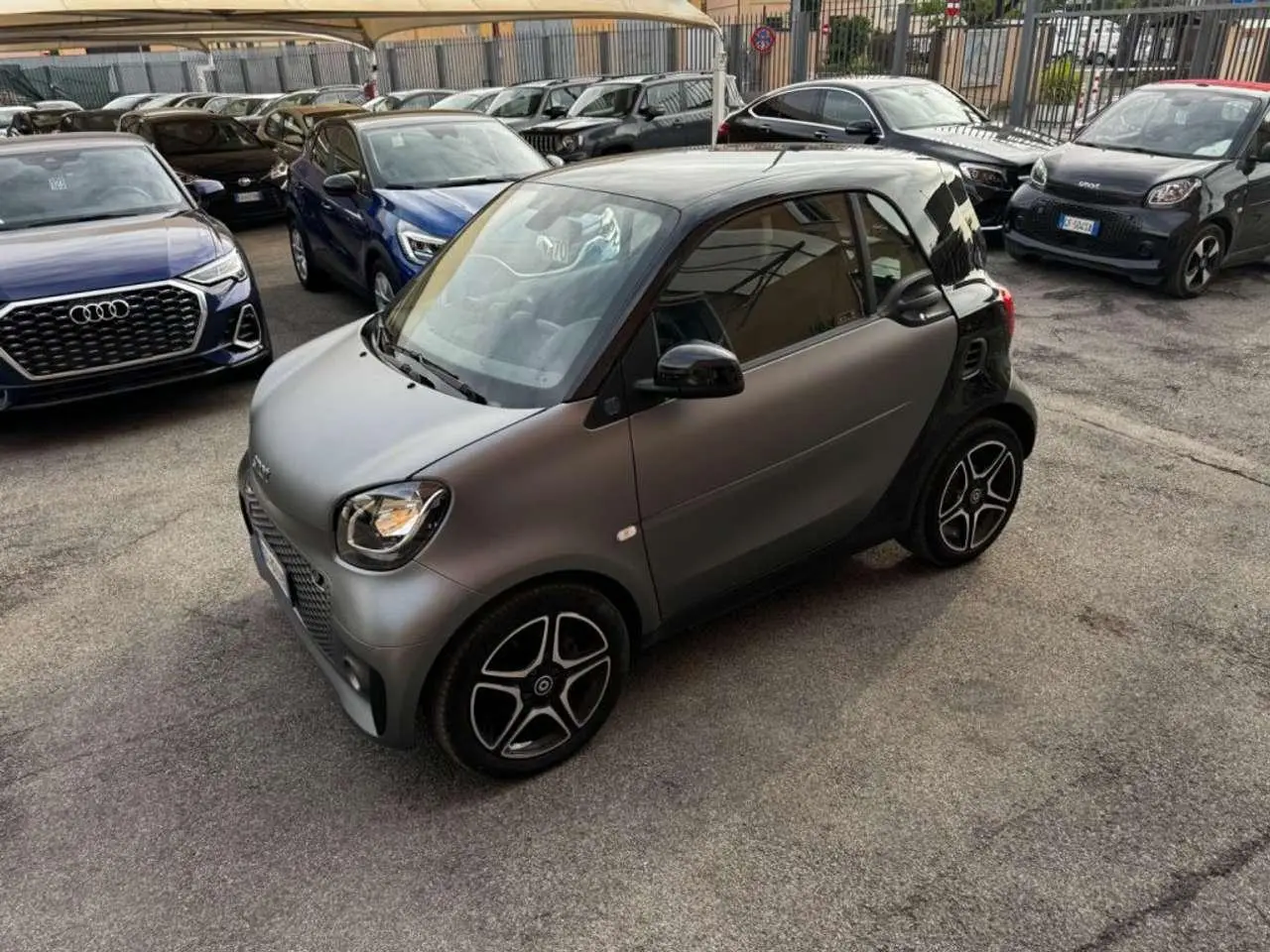 Photo 1 : Smart Fortwo 2021 Électrique