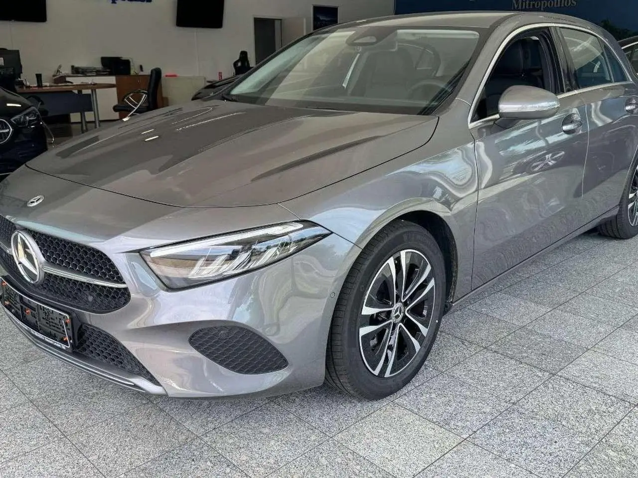 Photo 1 : Mercedes-benz Classe A 2023 Petrol