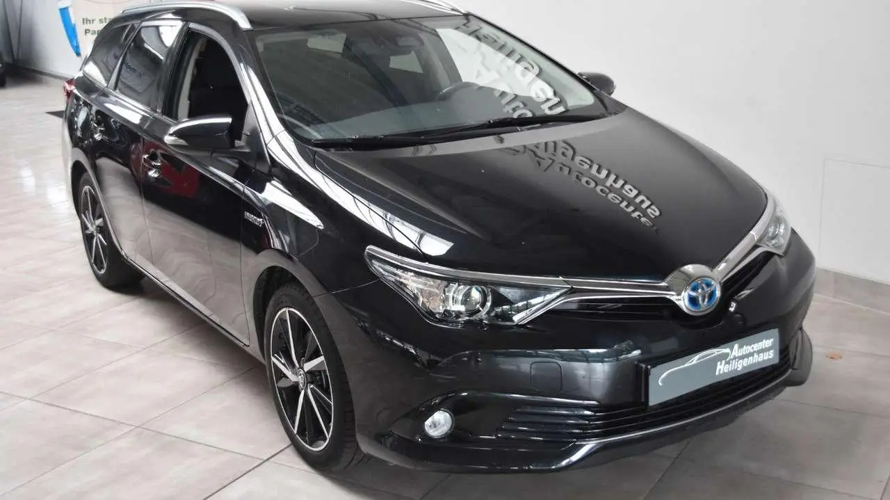 Photo 1 : Toyota Auris 2017 Hybride