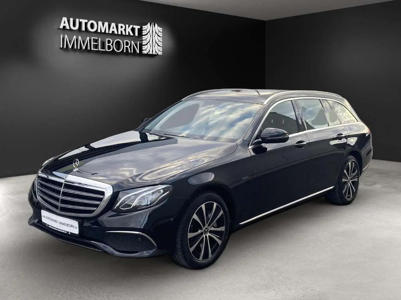 Photo 1 : Mercedes-benz Classe E 2019 Hybride