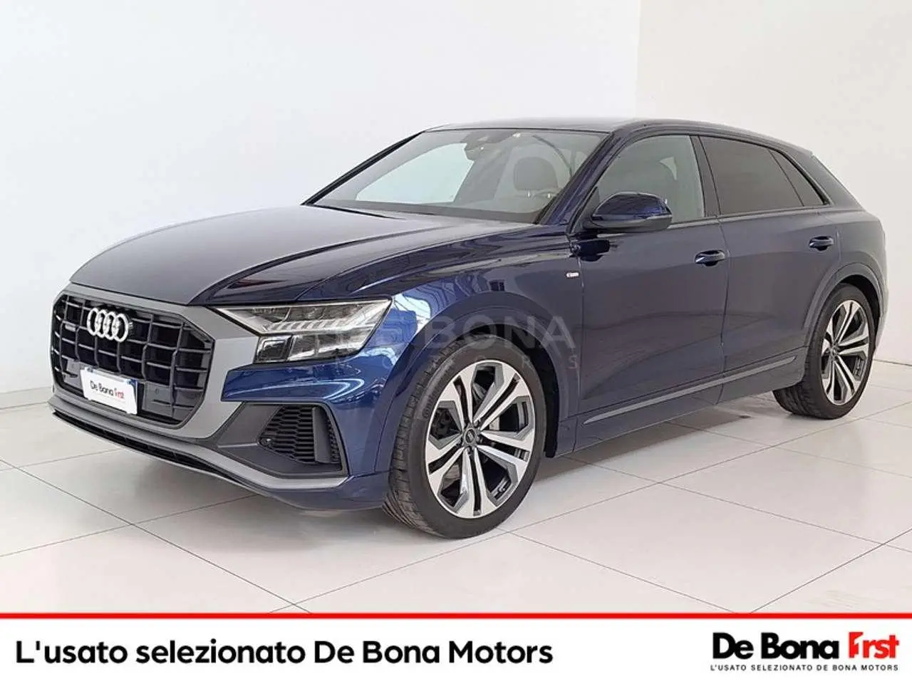 Photo 1 : Audi Q8 2020 Hybride