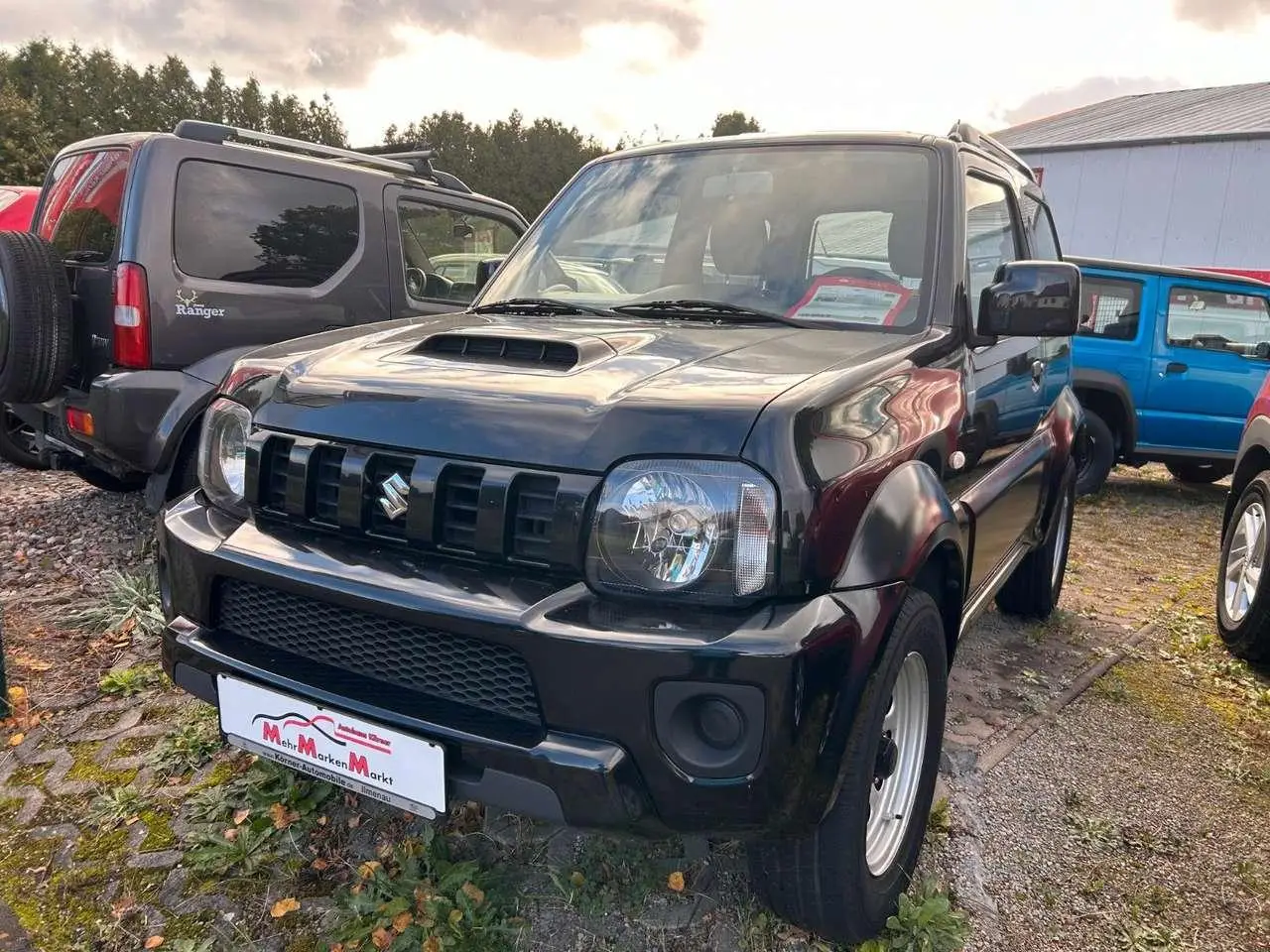 Photo 1 : Suzuki Jimny 2017 Petrol