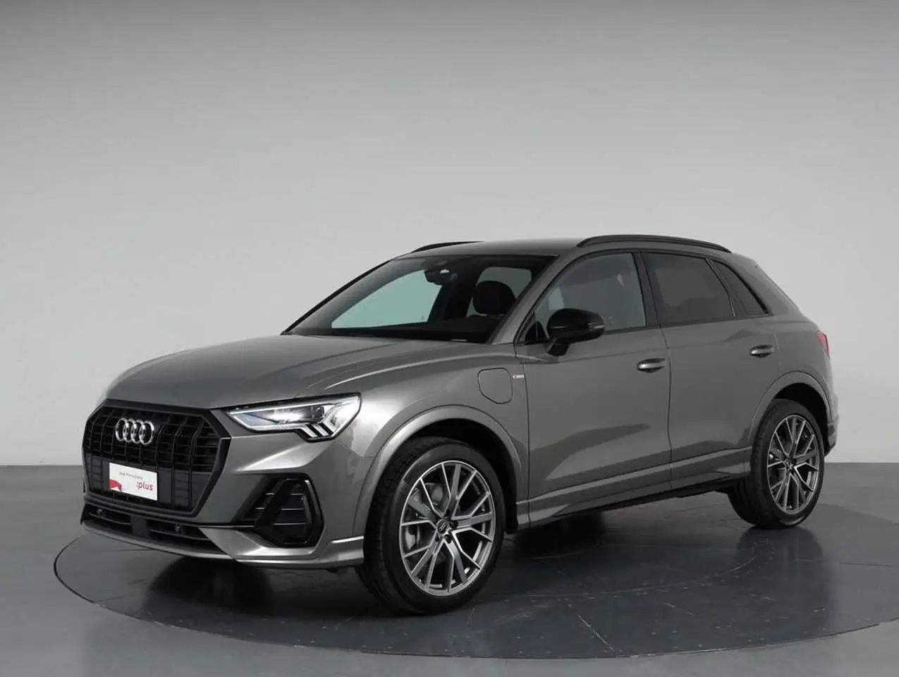 Photo 1 : Audi Q3 2023 Hybride