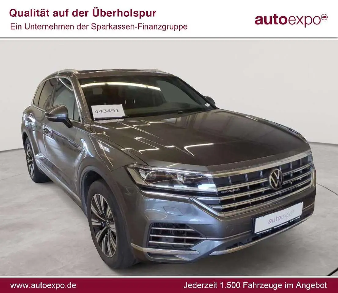 Photo 1 : Volkswagen Touareg 2021 Hybrid