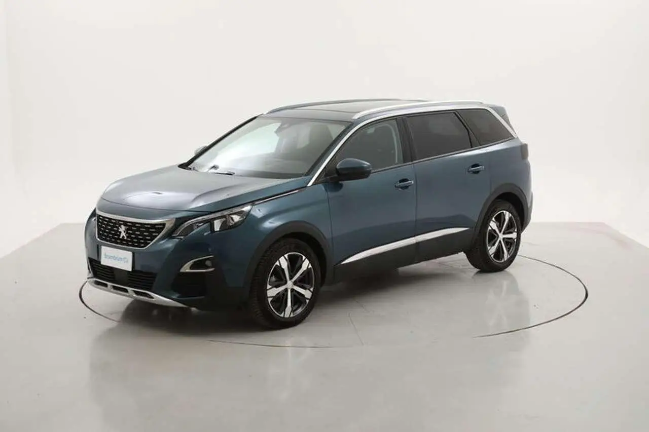 Photo 1 : Peugeot 5008 2019 Diesel