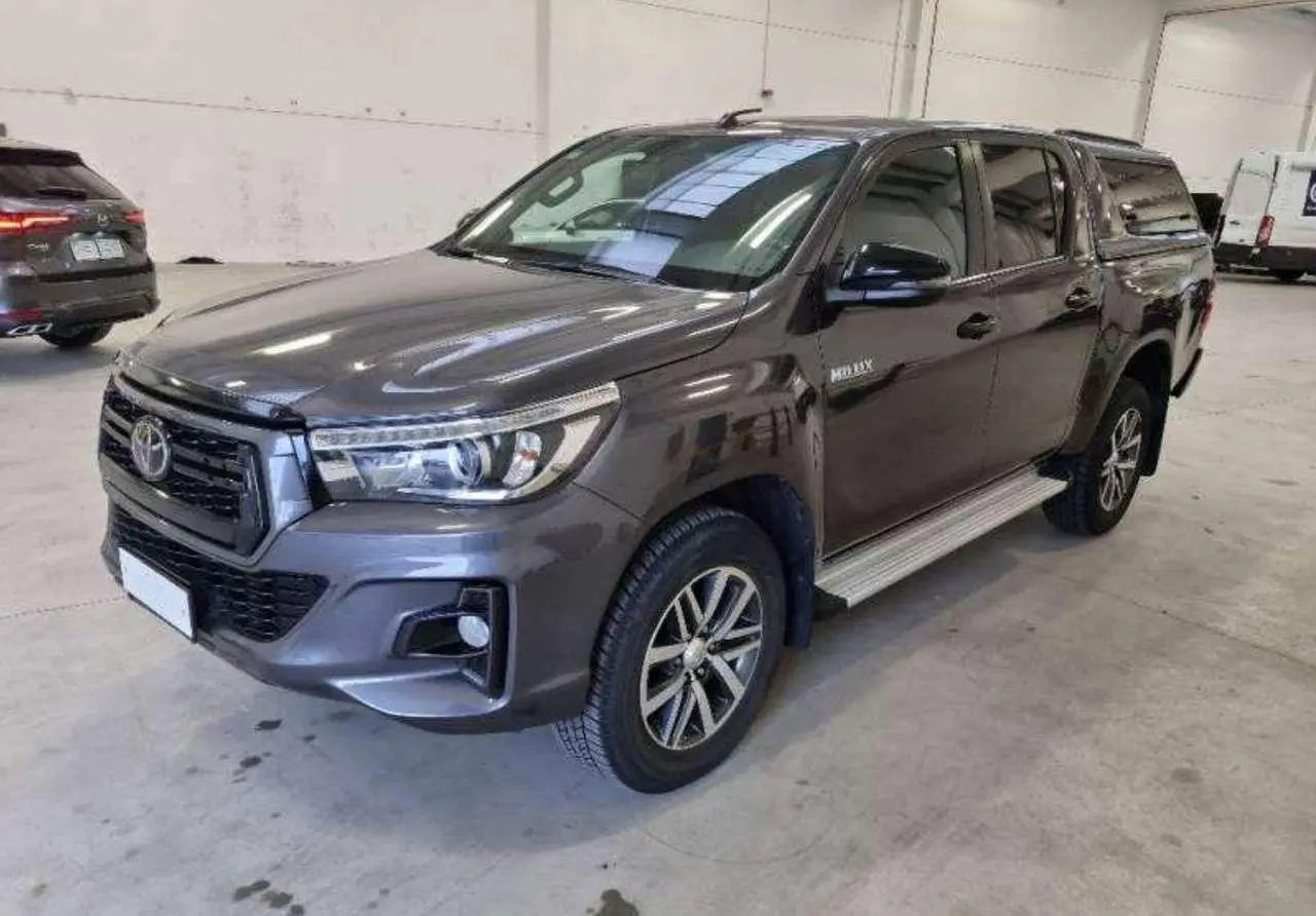 Photo 1 : Toyota Hilux 2020 Diesel