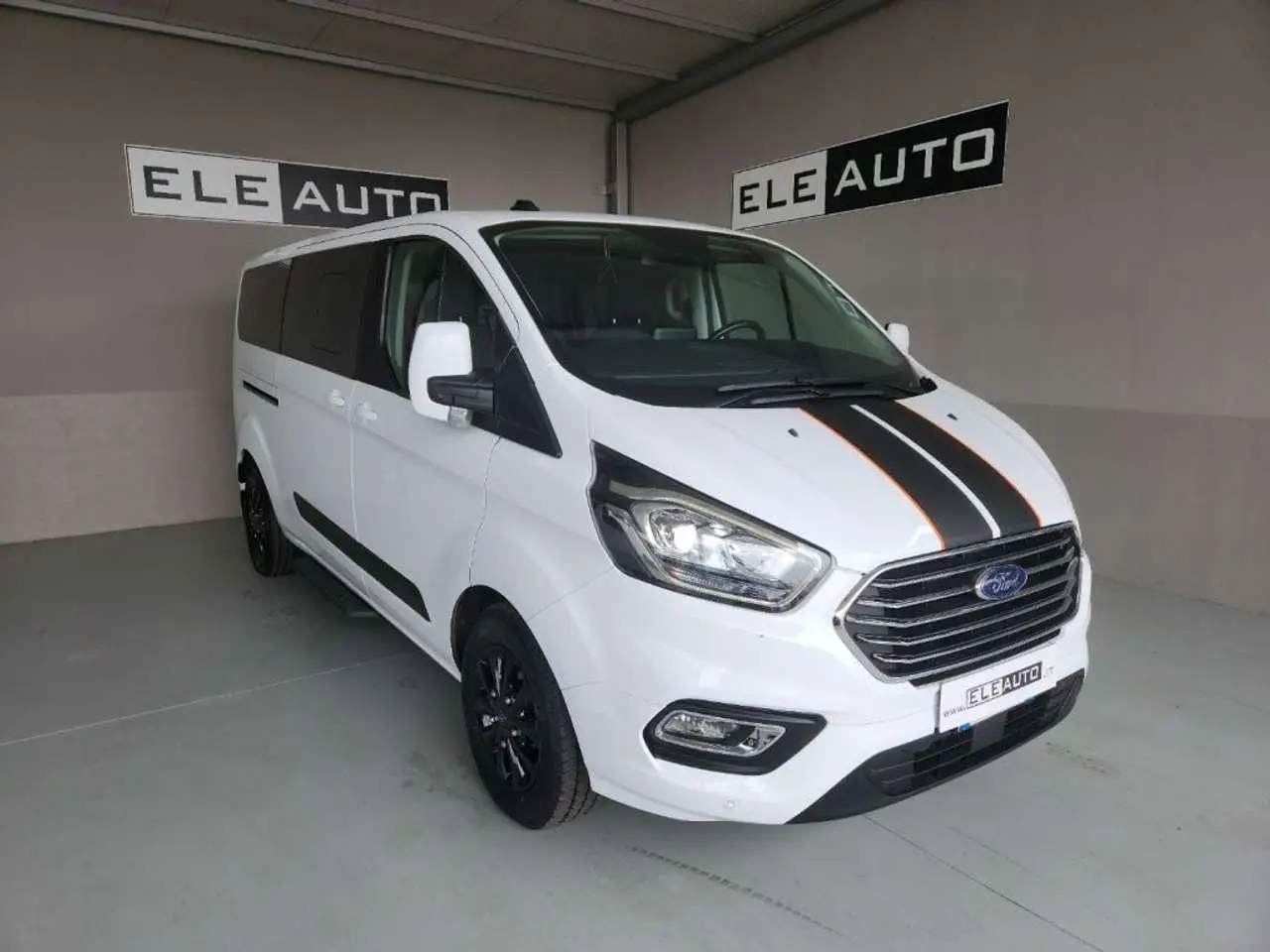 Photo 1 : Ford Tourneo 2020 Diesel