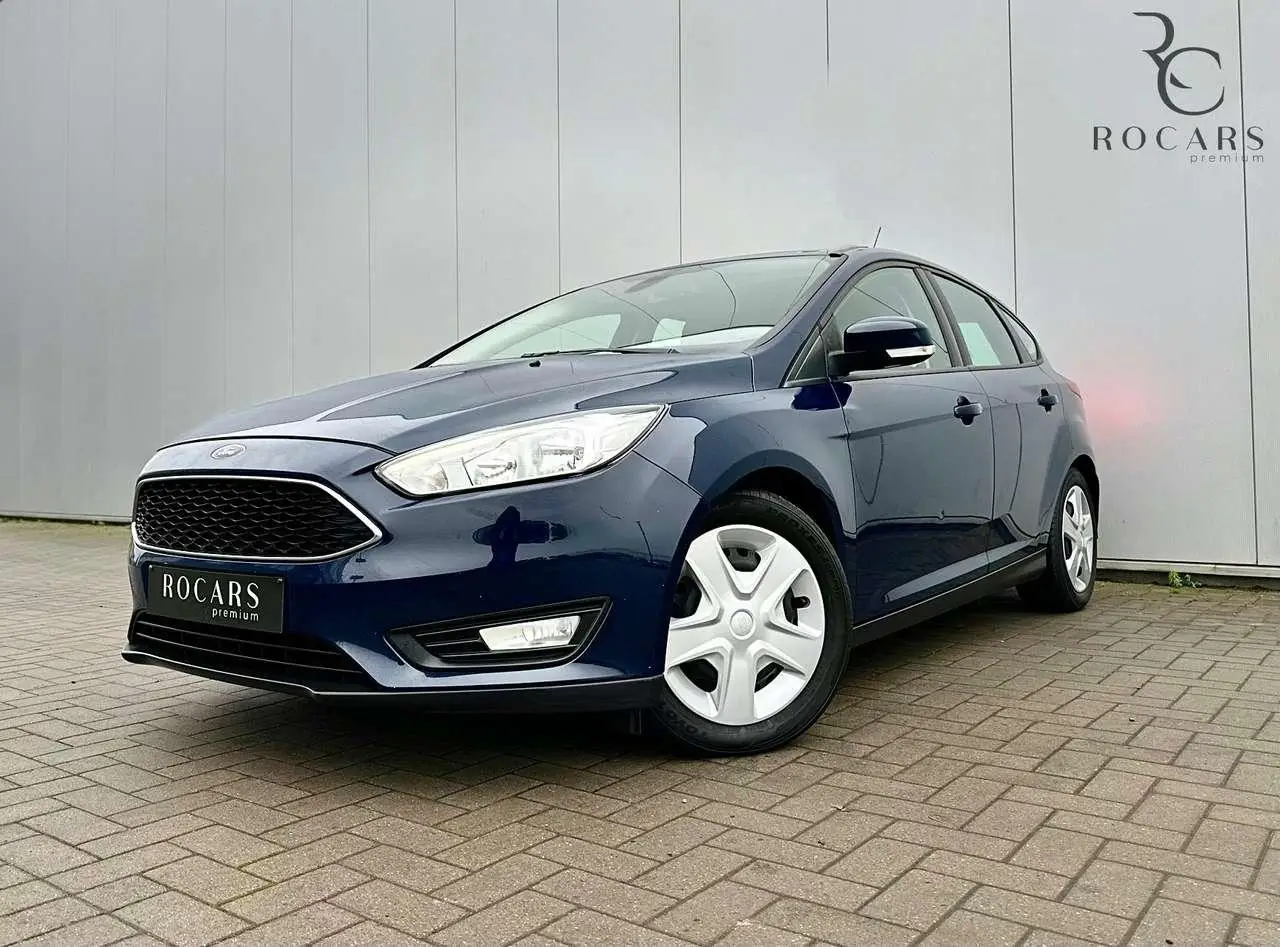 Photo 1 : Ford Focus 2017 Petrol