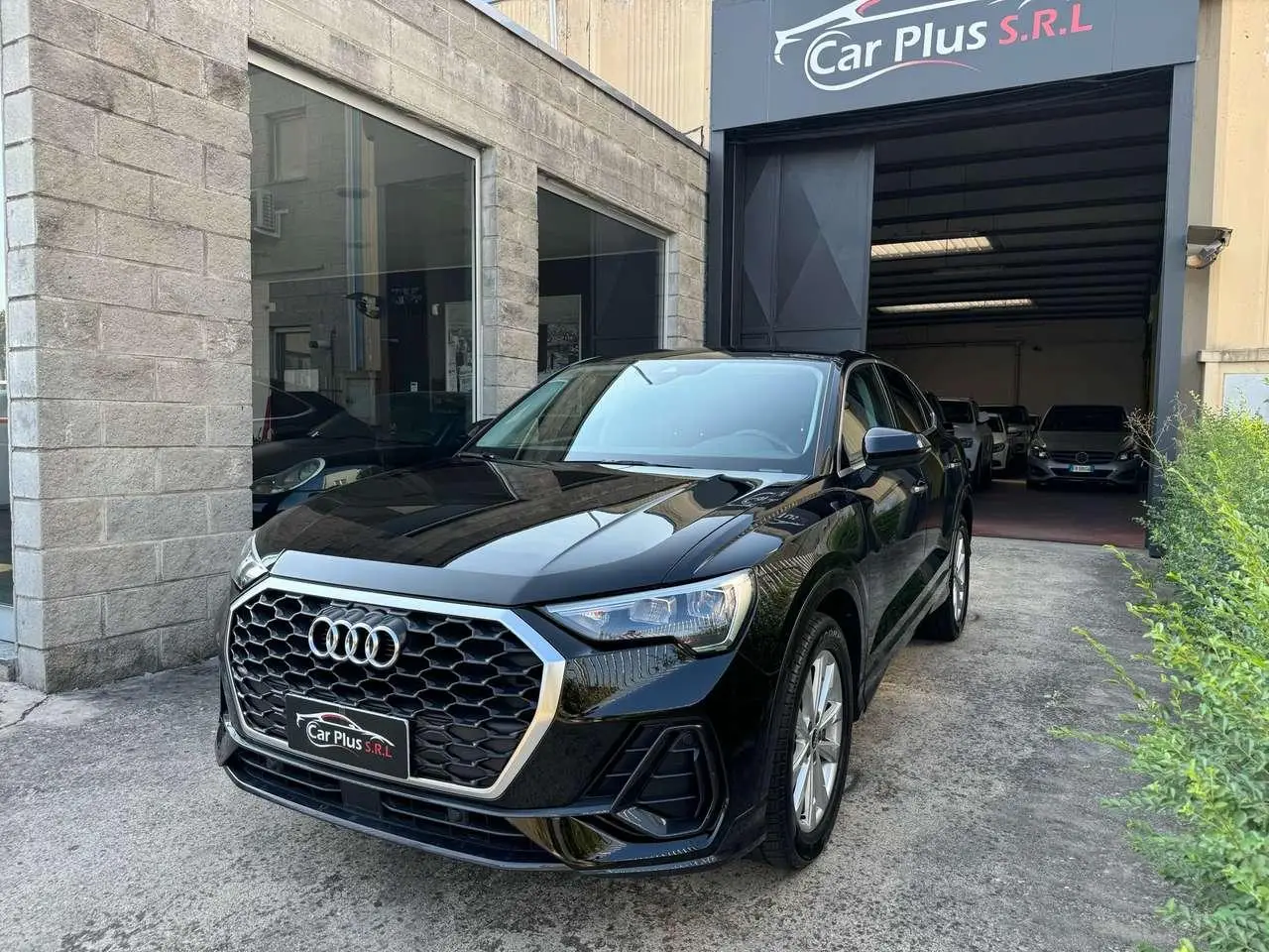 Photo 1 : Audi Q3 2021 Diesel