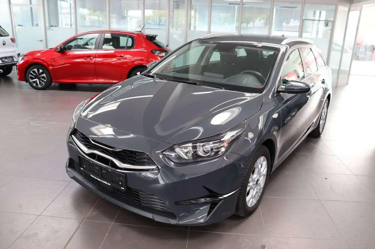 Photo 1 : Kia Ceed 2022 Petrol