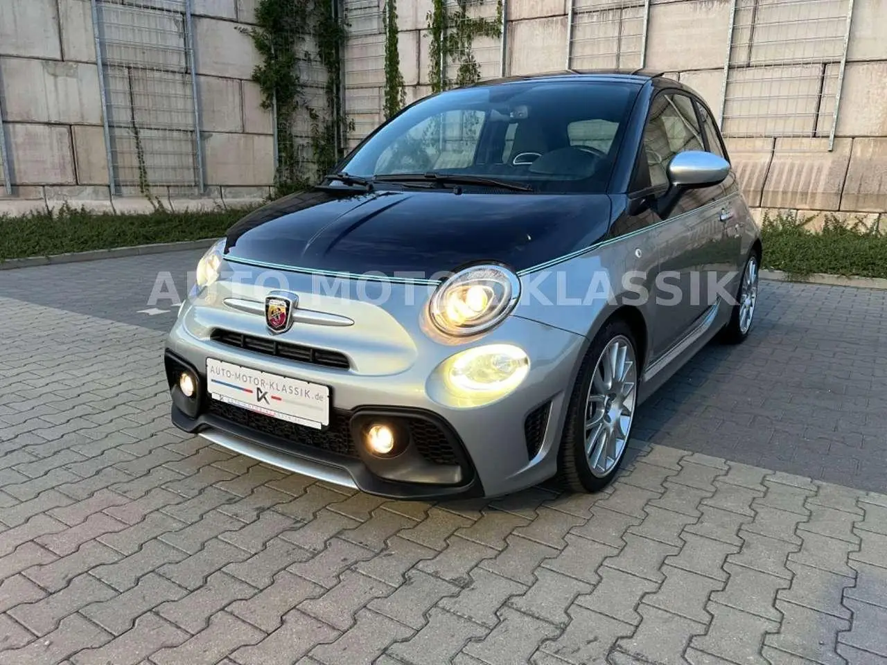 Photo 1 : Abarth 695 2018 Essence