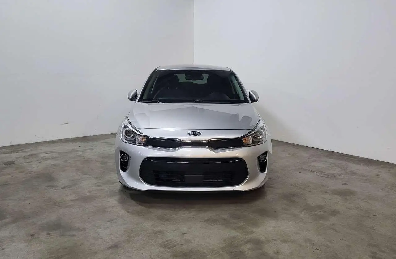 Photo 1 : Kia Rio 2018 Petrol