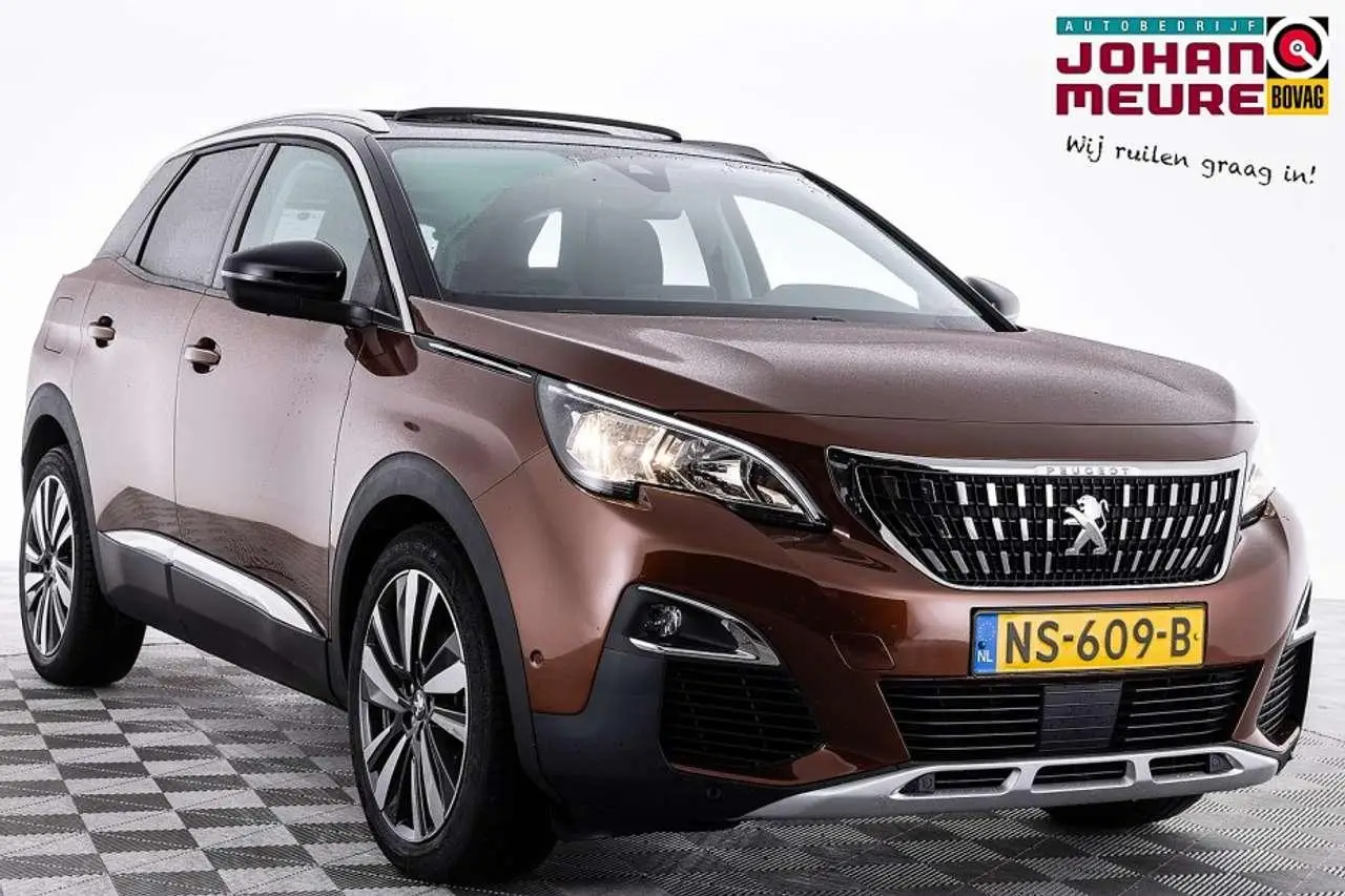 Photo 1 : Peugeot 3008 2017 Essence