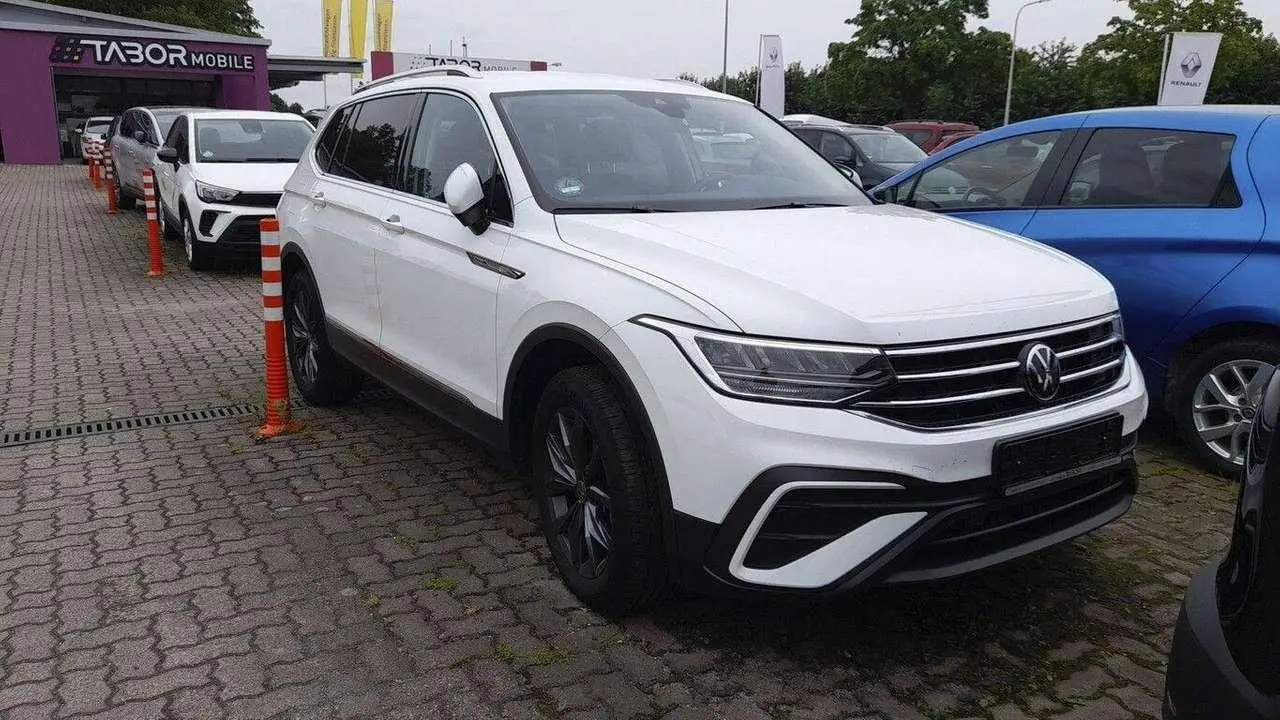 Photo 1 : Volkswagen Tiguan 2022 Petrol