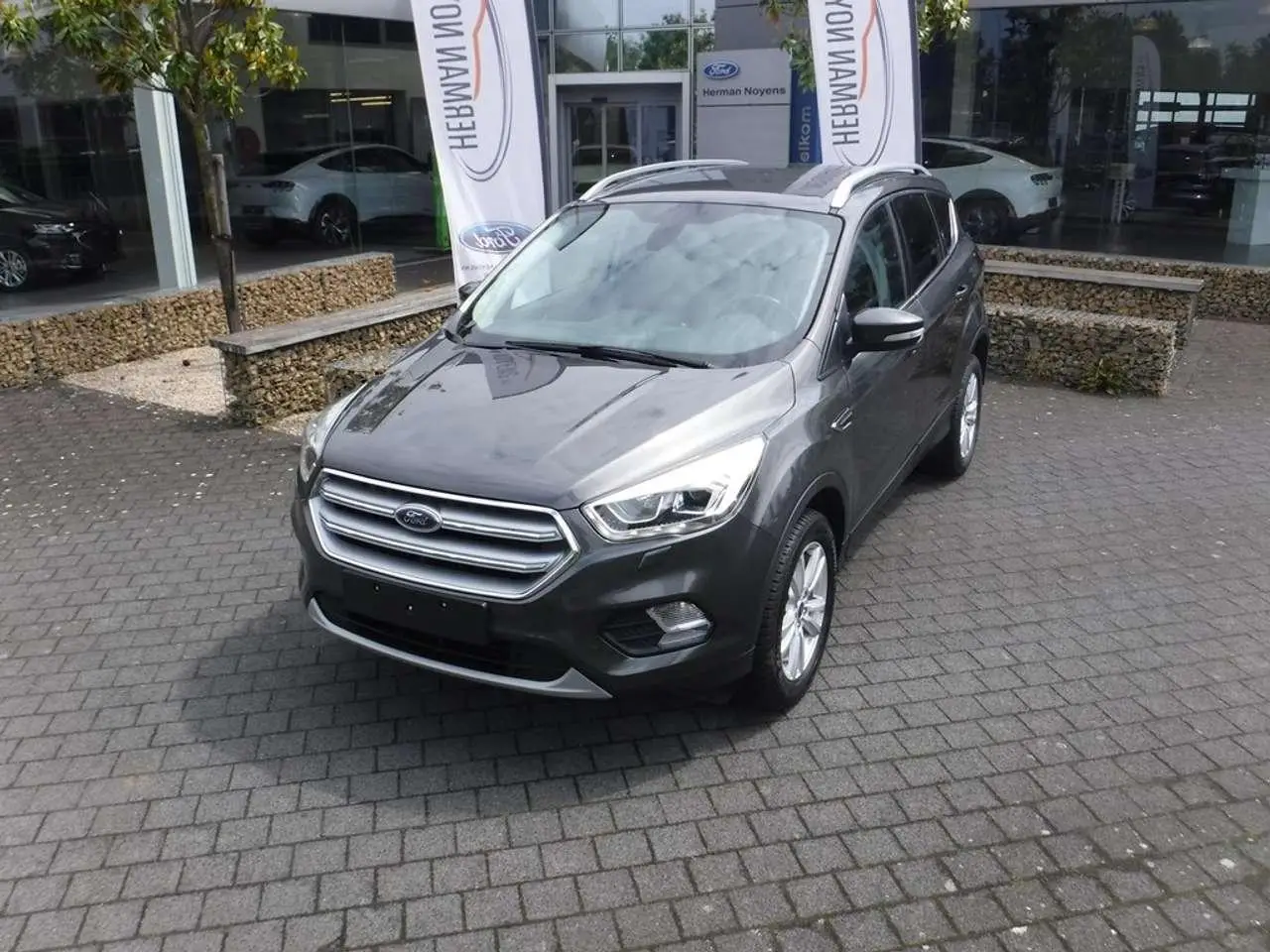 Photo 1 : Ford Kuga 2019 Petrol