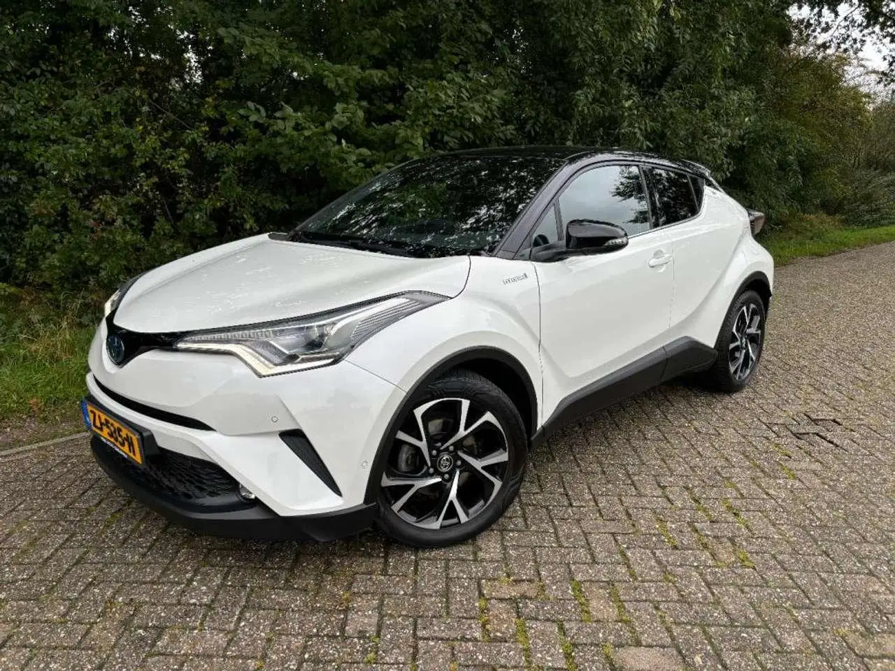 Photo 1 : Toyota C-hr 2019 Hybride