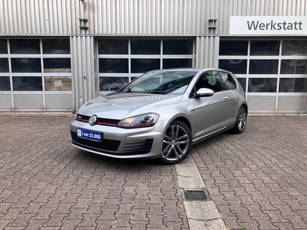 Photo 1 : Volkswagen Golf 2016 Essence