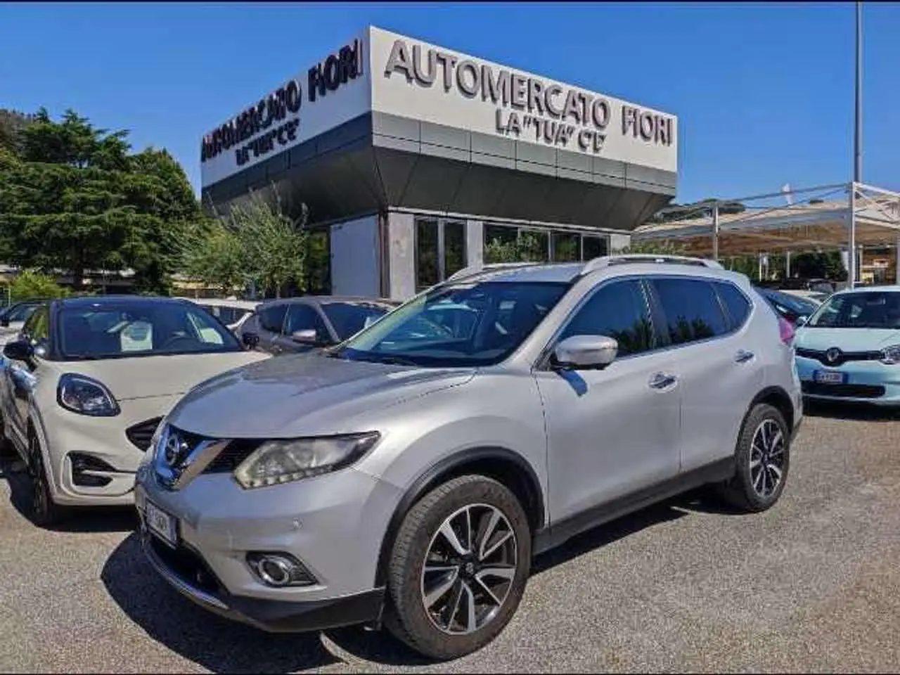 Photo 1 : Nissan X-trail 2015 Diesel