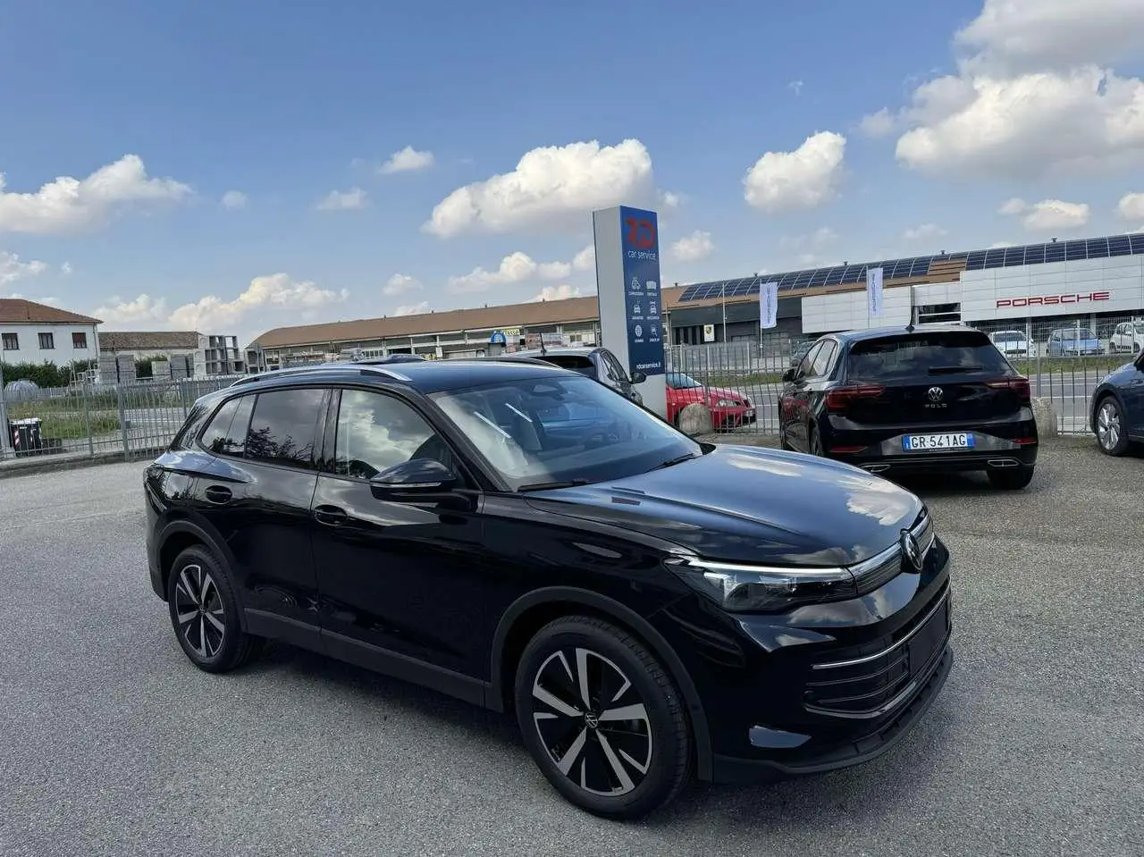 Photo 1 : Volkswagen Tiguan 2024 Hybride