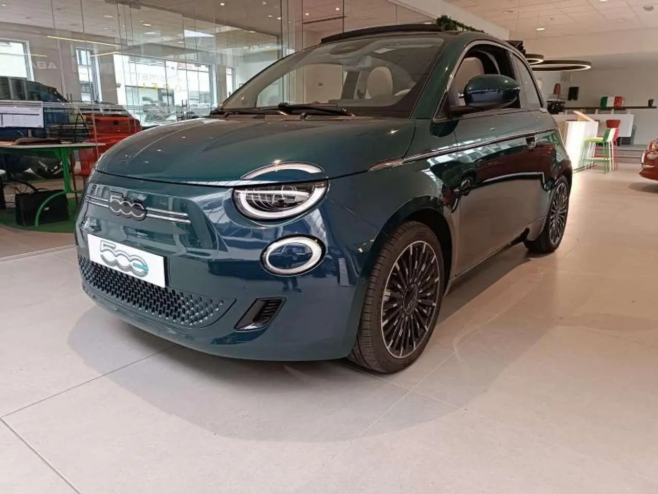 Photo 1 : Fiat 500 2023 Électrique