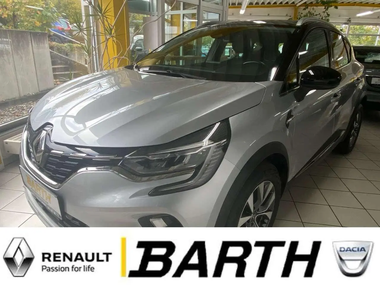 Photo 1 : Renault Captur 2020 Petrol