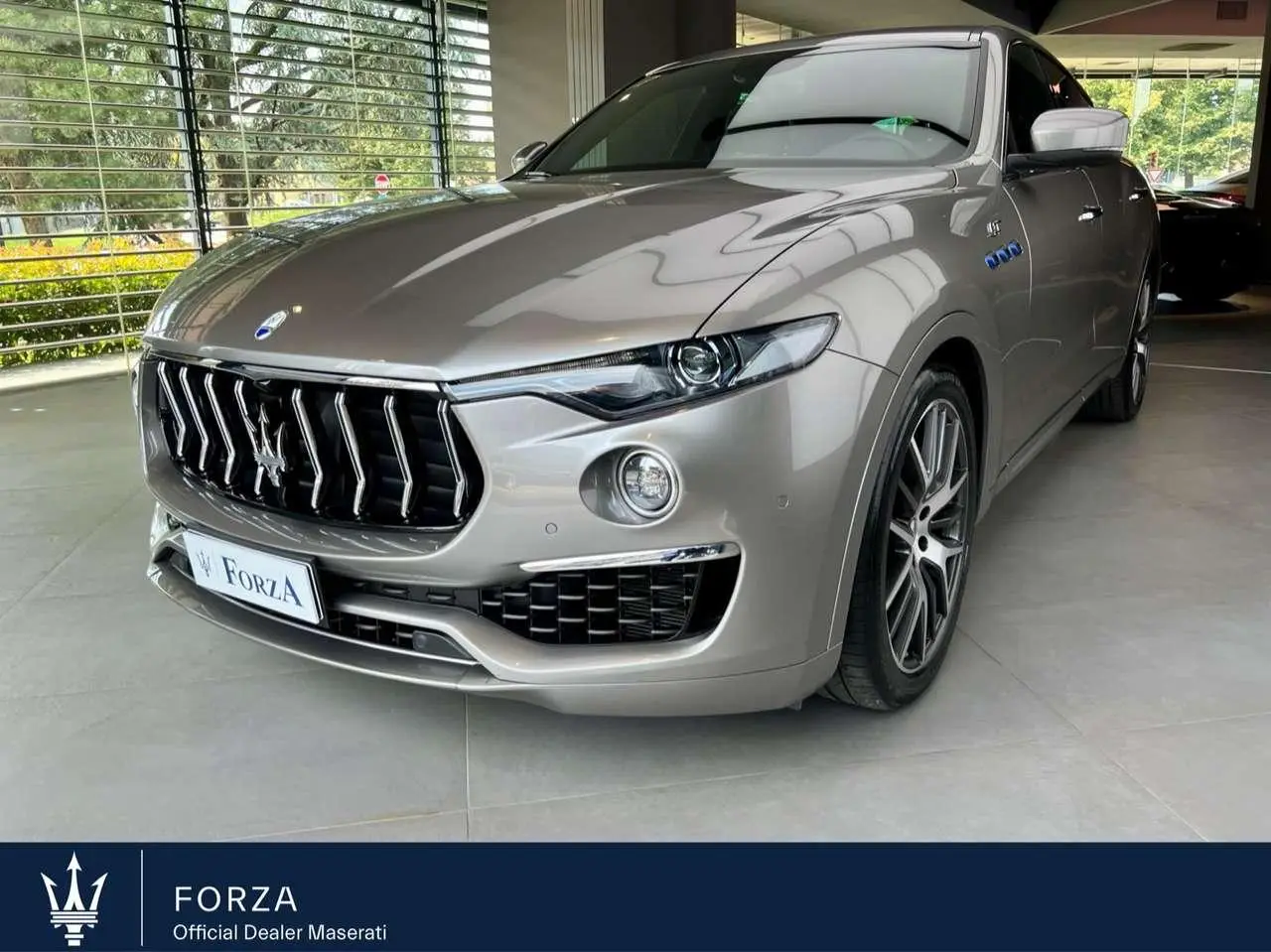 Photo 1 : Maserati Levante 2022 Hybride