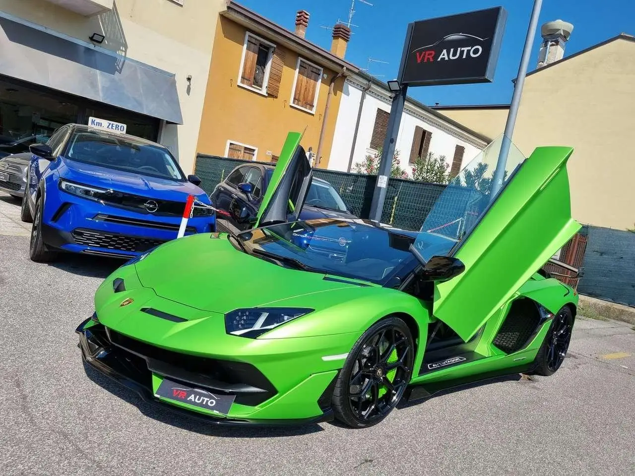 Photo 1 : Lamborghini Aventador 2020 Essence