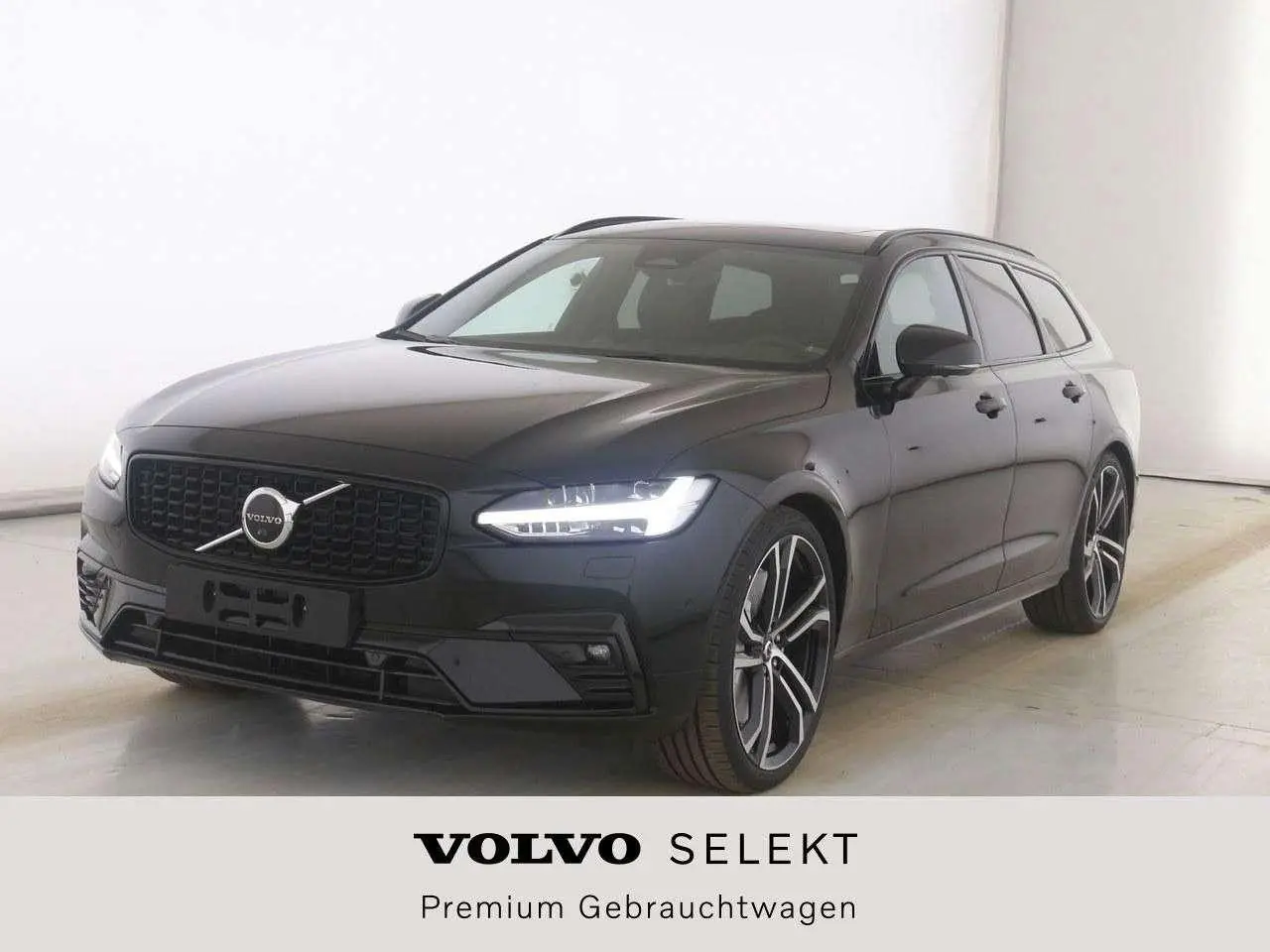 Photo 1 : Volvo V90 2023 Hybrid