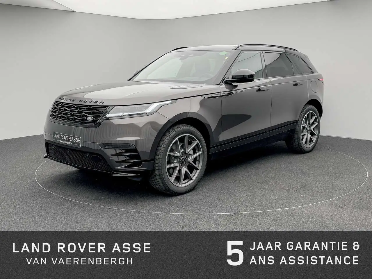 Photo 1 : Land Rover Range Rover Velar 2024 Hybrid