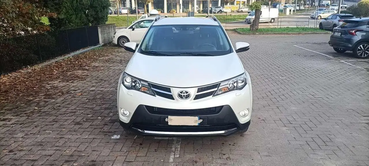 Photo 1 : Toyota Rav4 2015 Diesel