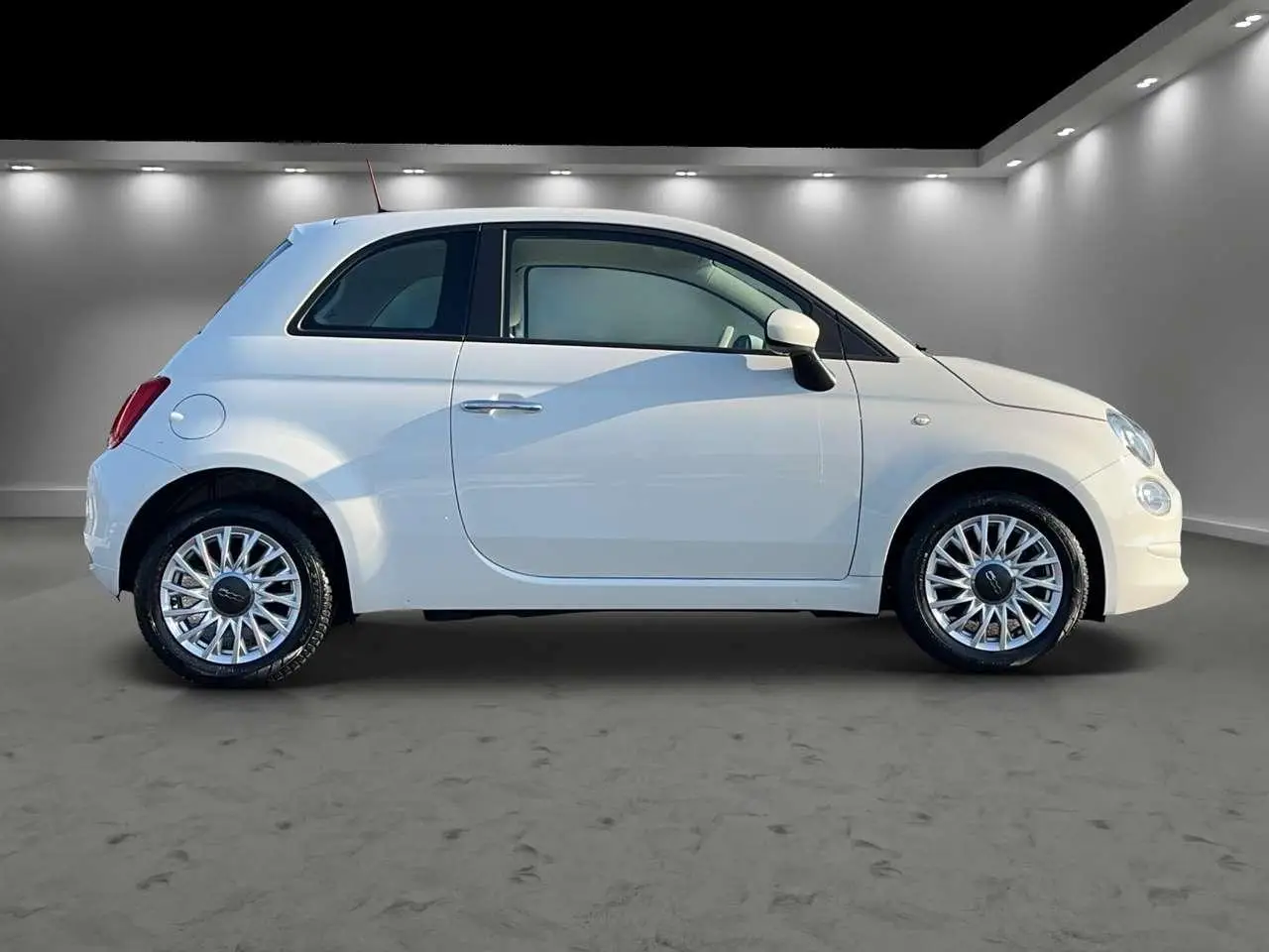 Photo 1 : Fiat 500 2021 Essence