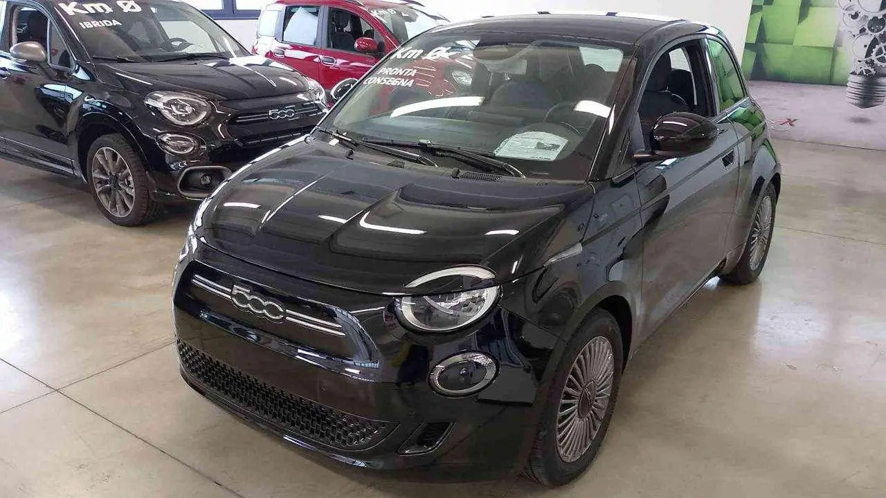 Photo 1 : Fiat 500 2023 Electric