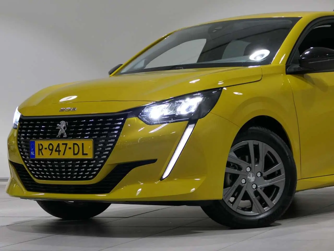 Photo 1 : Peugeot 208 2022 Petrol