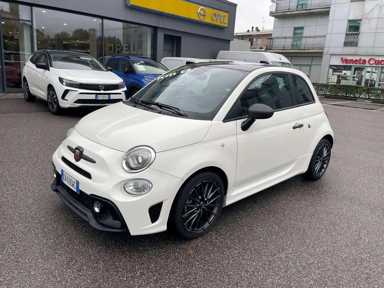 Photo 1 : Abarth 595 2023 Petrol