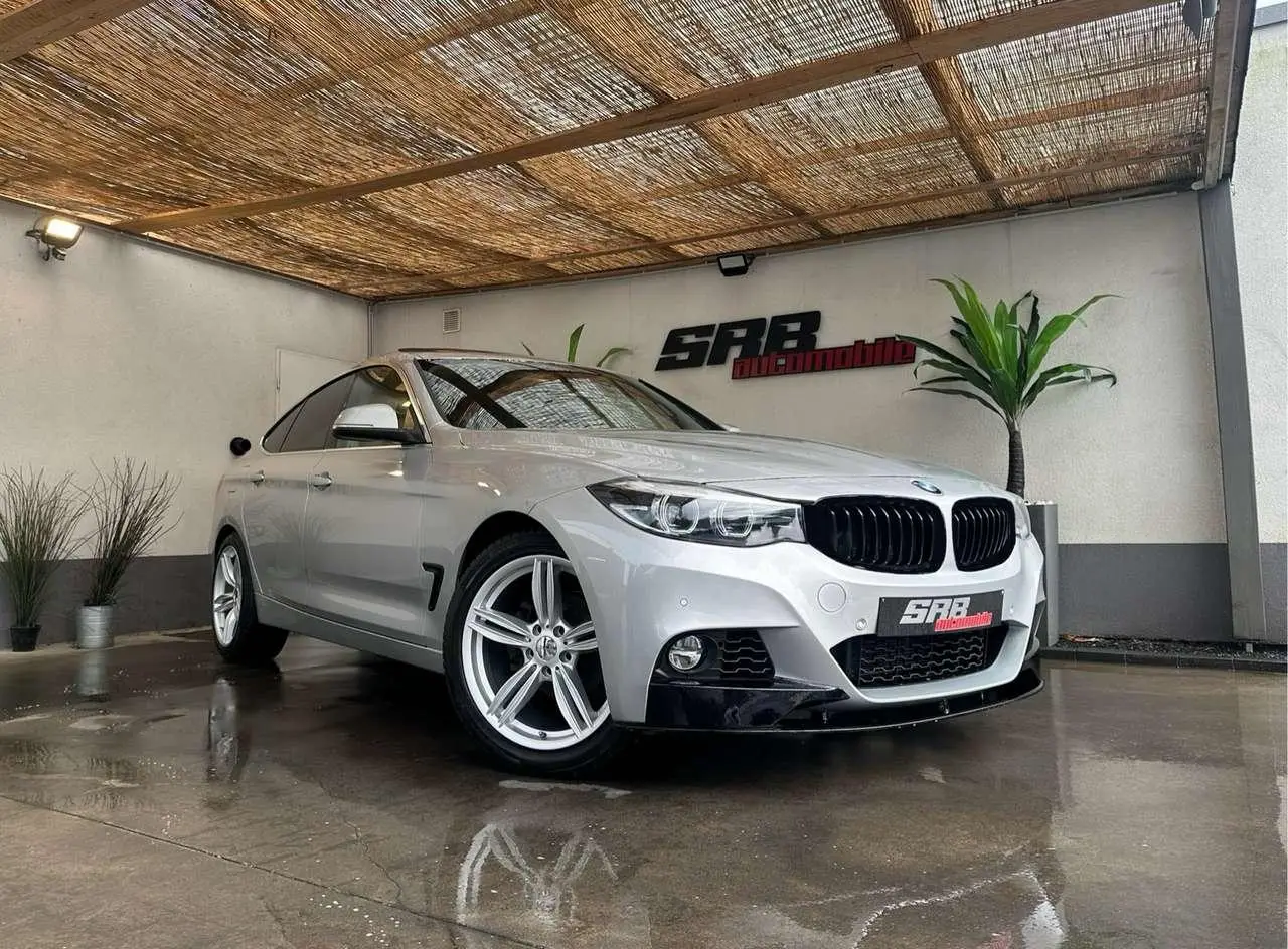 Photo 1 : Bmw Serie 3 2018 Petrol