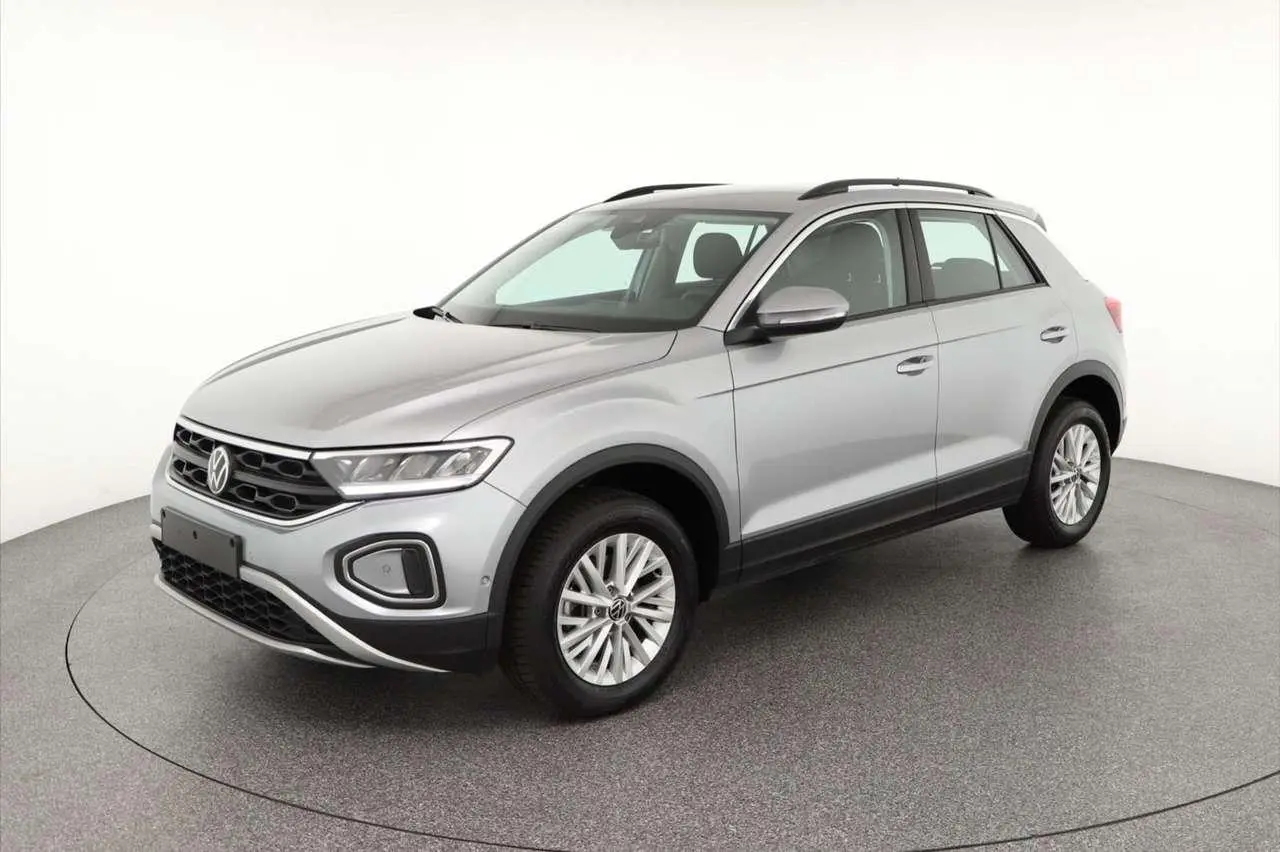 Photo 1 : Volkswagen T-roc 2023 Essence