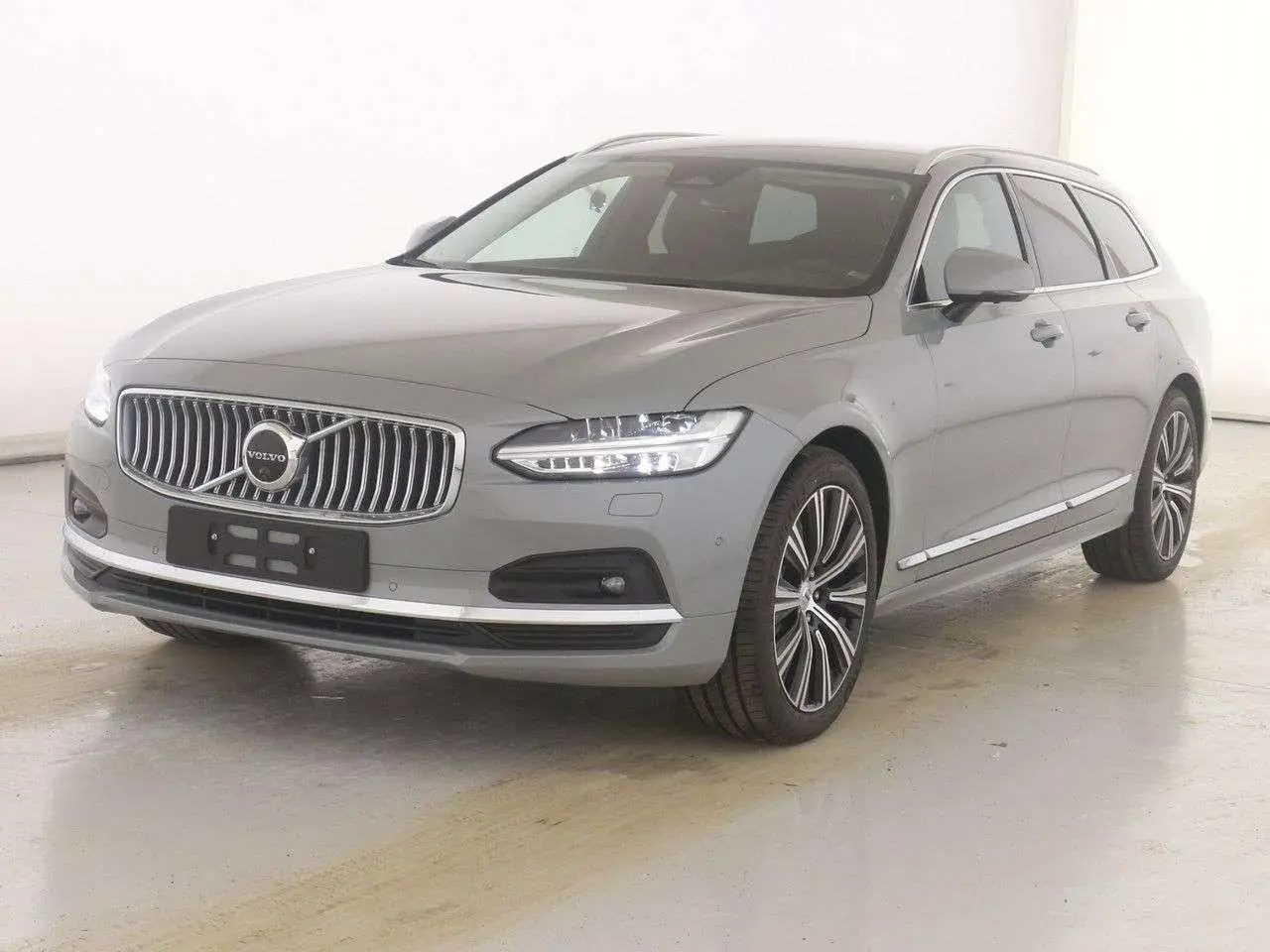 Photo 1 : Volvo V90 2024 Hybride