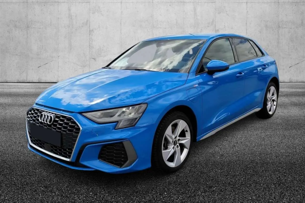 Photo 1 : Audi A3 2022 Hybrid