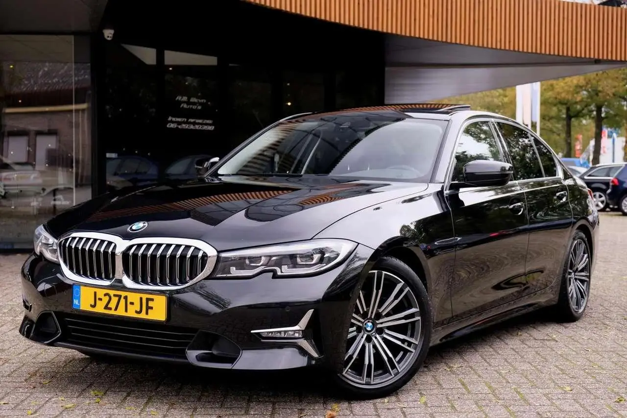 Photo 1 : Bmw Serie 3 2019 Petrol