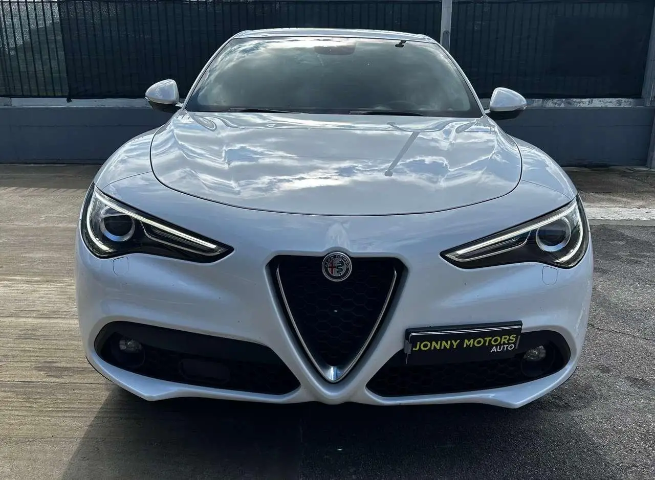 Photo 1 : Alfa Romeo Stelvio 2019 Diesel