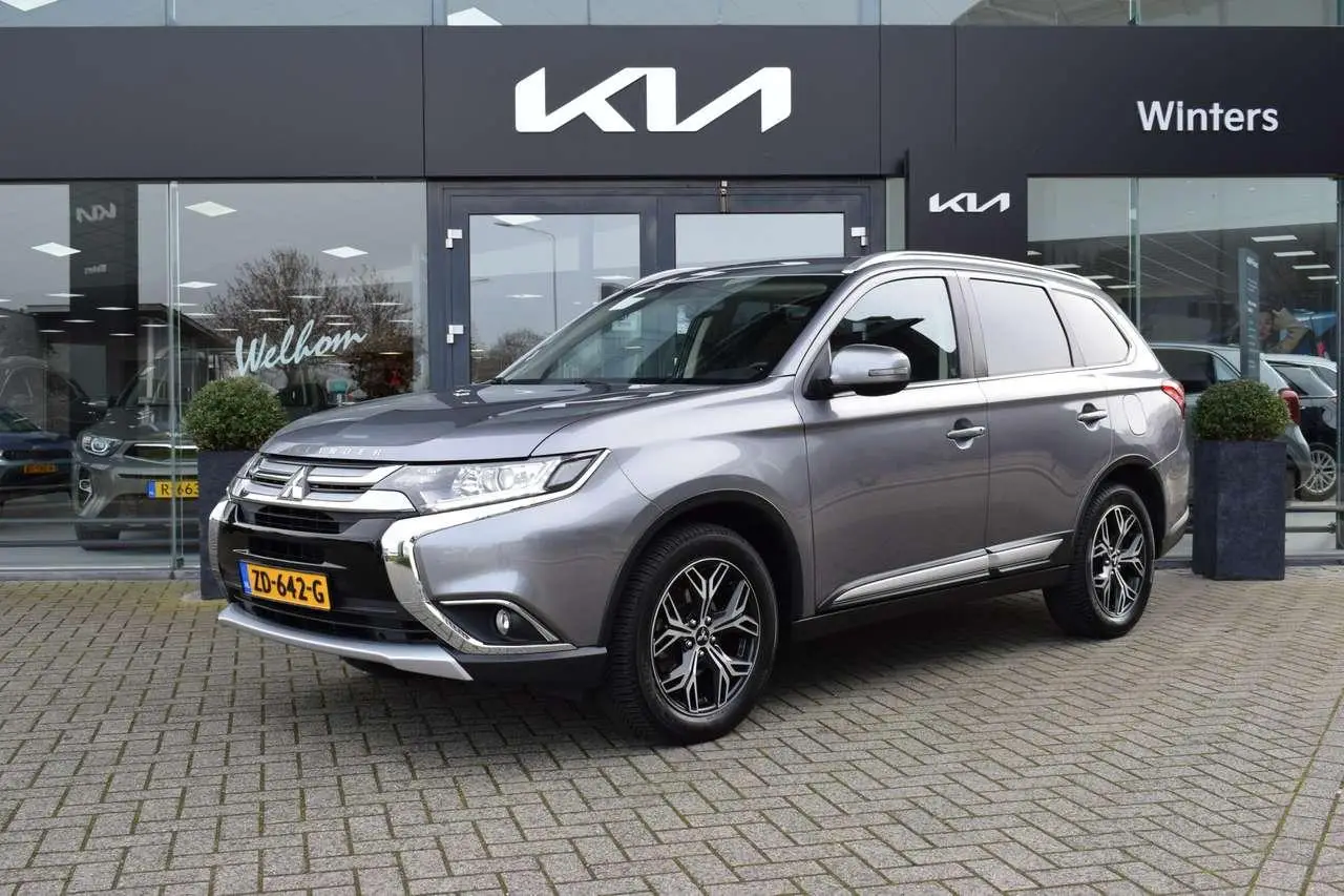 Photo 1 : Mitsubishi Outlander 2019 Essence