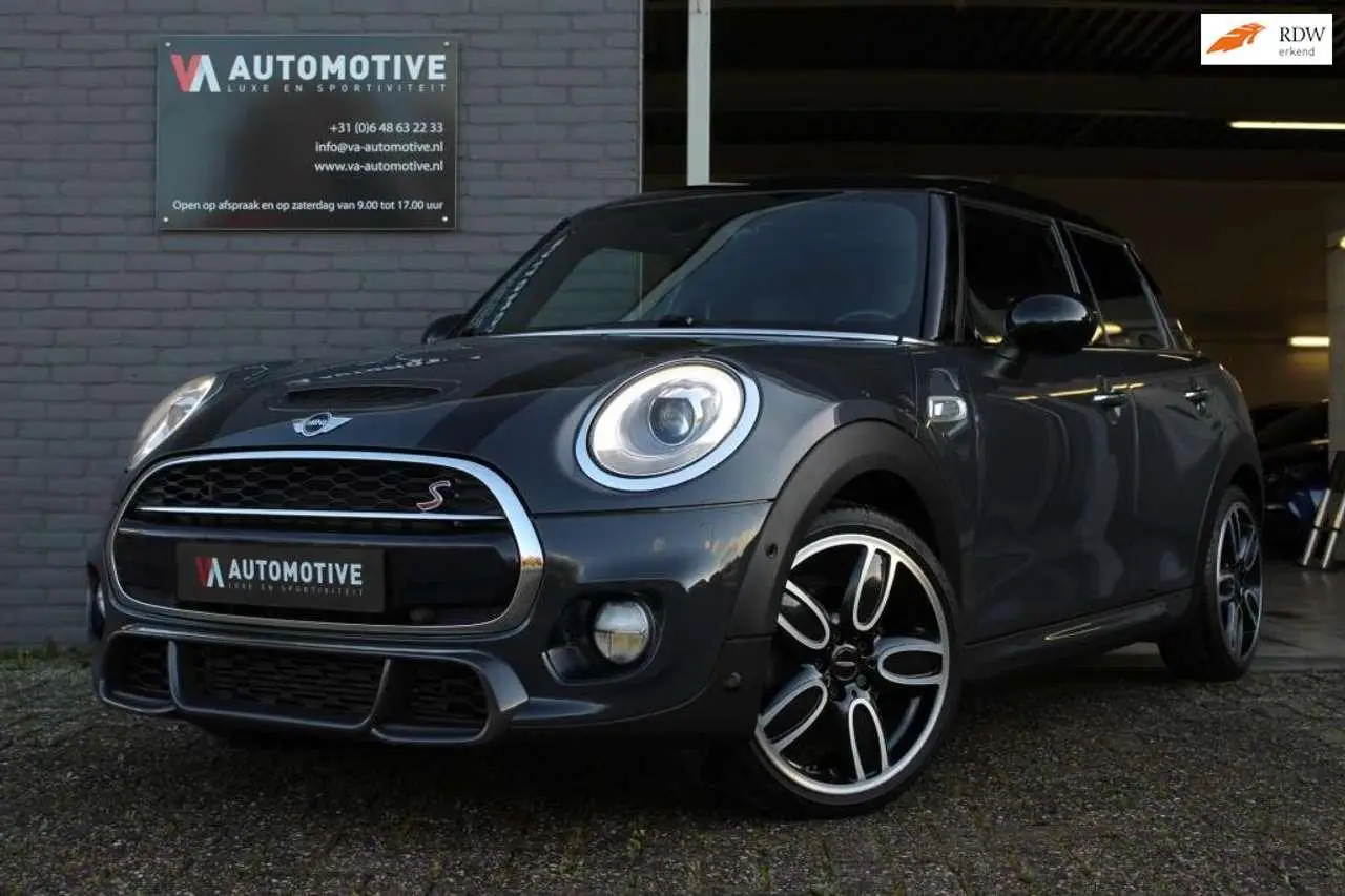 Photo 1 : Mini Cooper 2017 Petrol