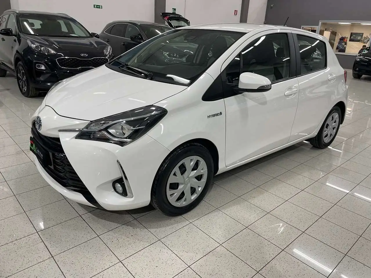 Photo 1 : Toyota Yaris 2019 Hybride