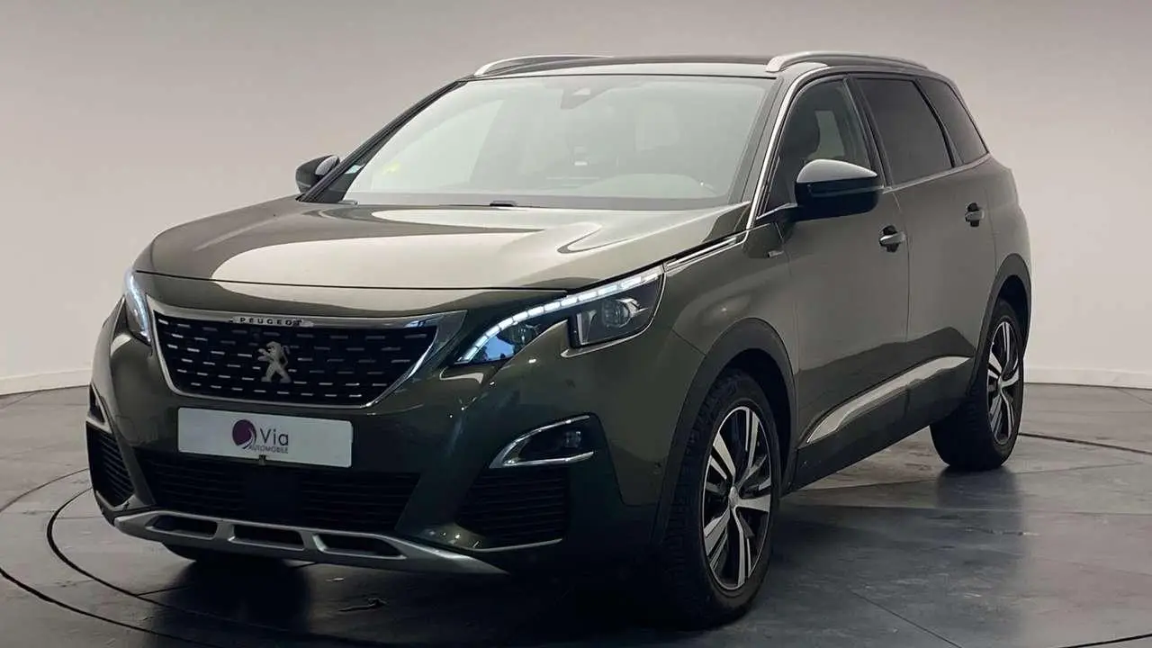 Photo 1 : Peugeot 5008 2018 Diesel