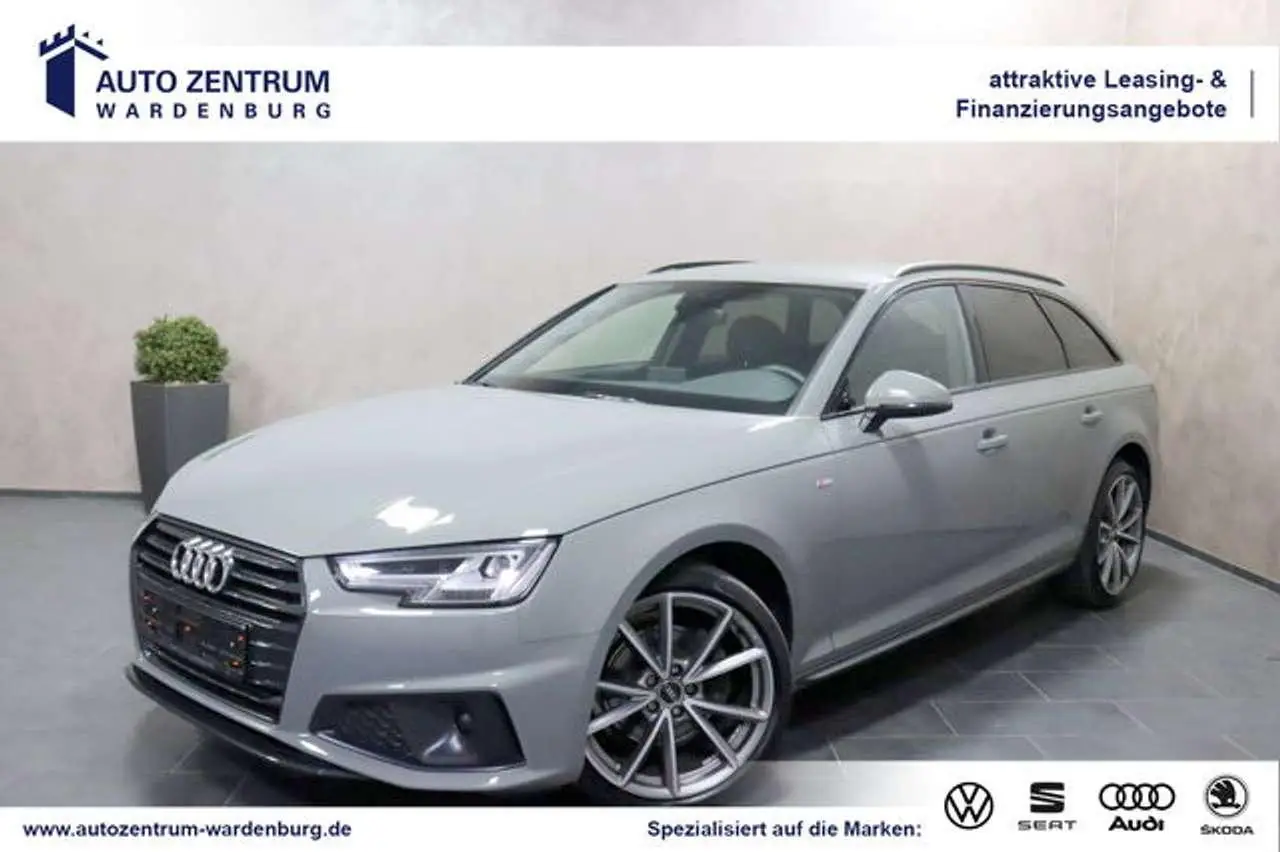 Photo 1 : Audi A4 2019 Petrol